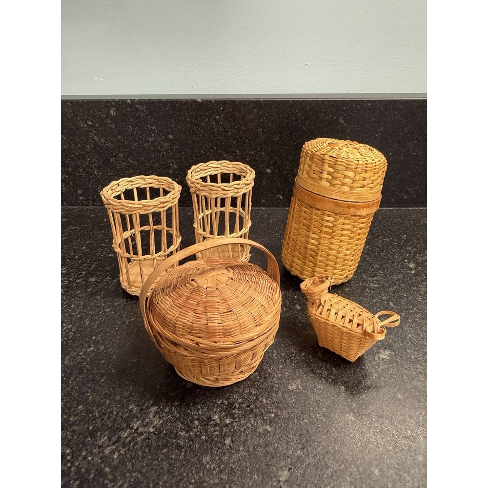 Vintage Miniature Wicker 5 Basket Lot 1.5-4" Dollhouse Collectibles Mini Storage